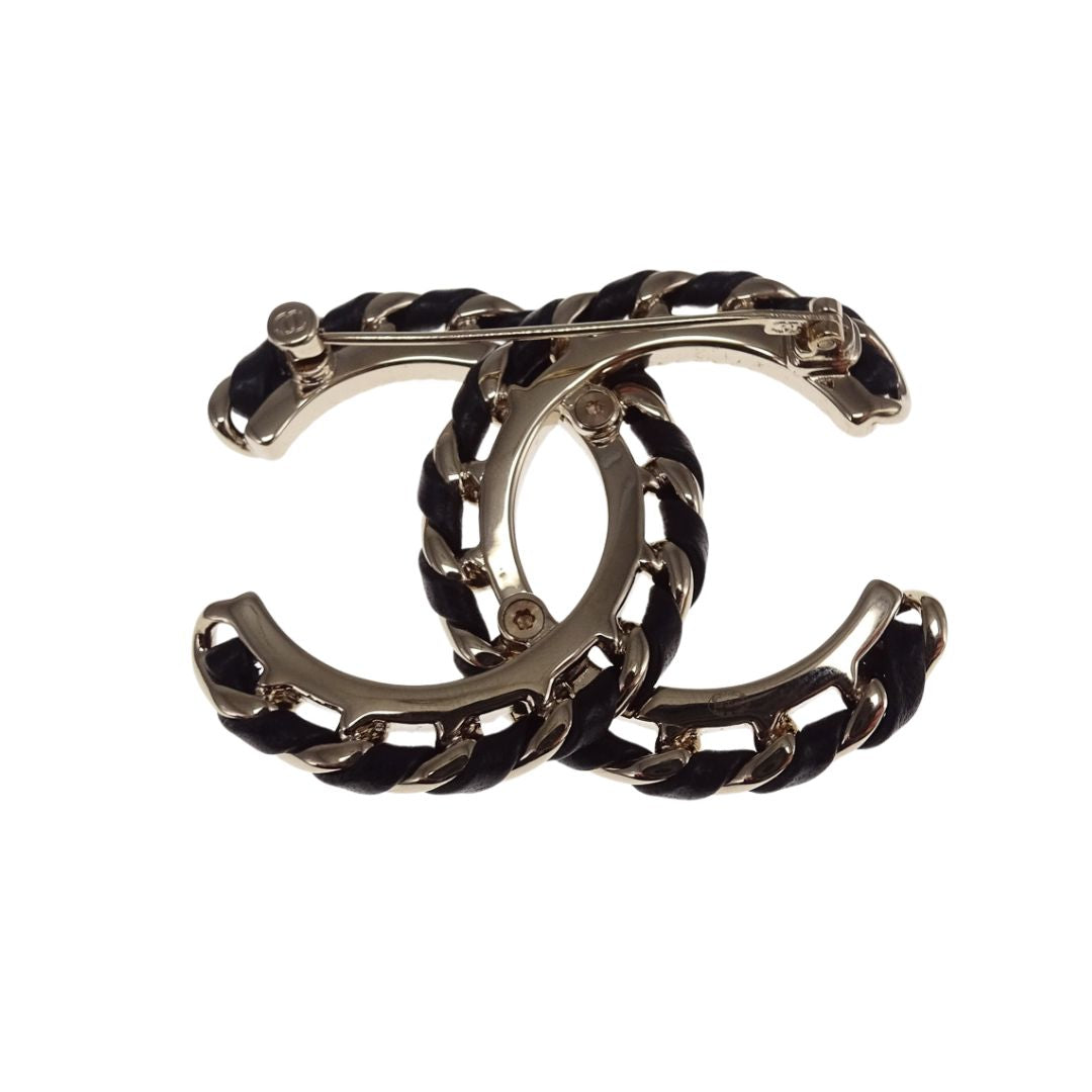 Chanel CC Brooch Leather Woven Goldtone 2026
