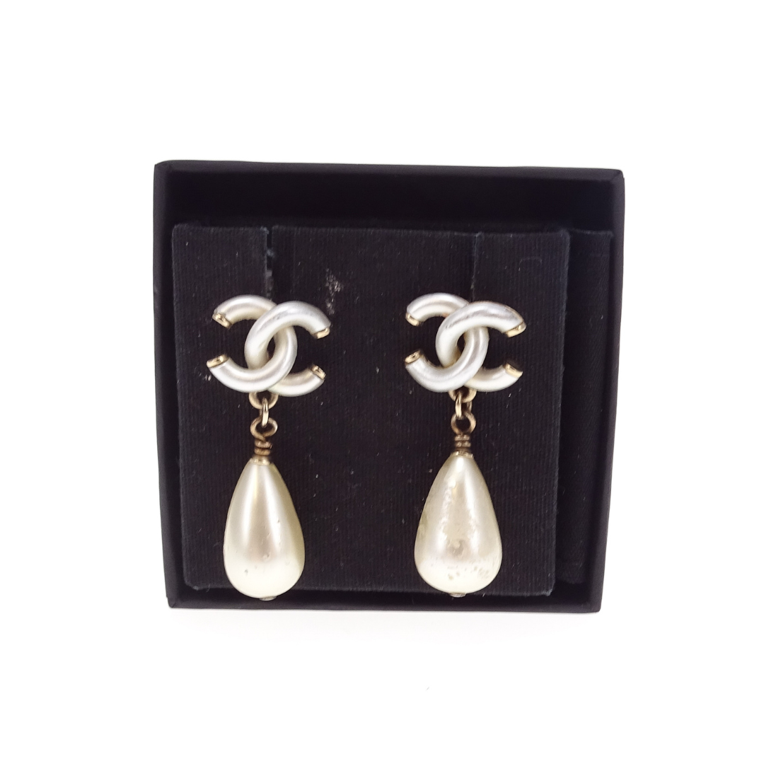 Chanel CC and Pearl Drop Earrings 2018