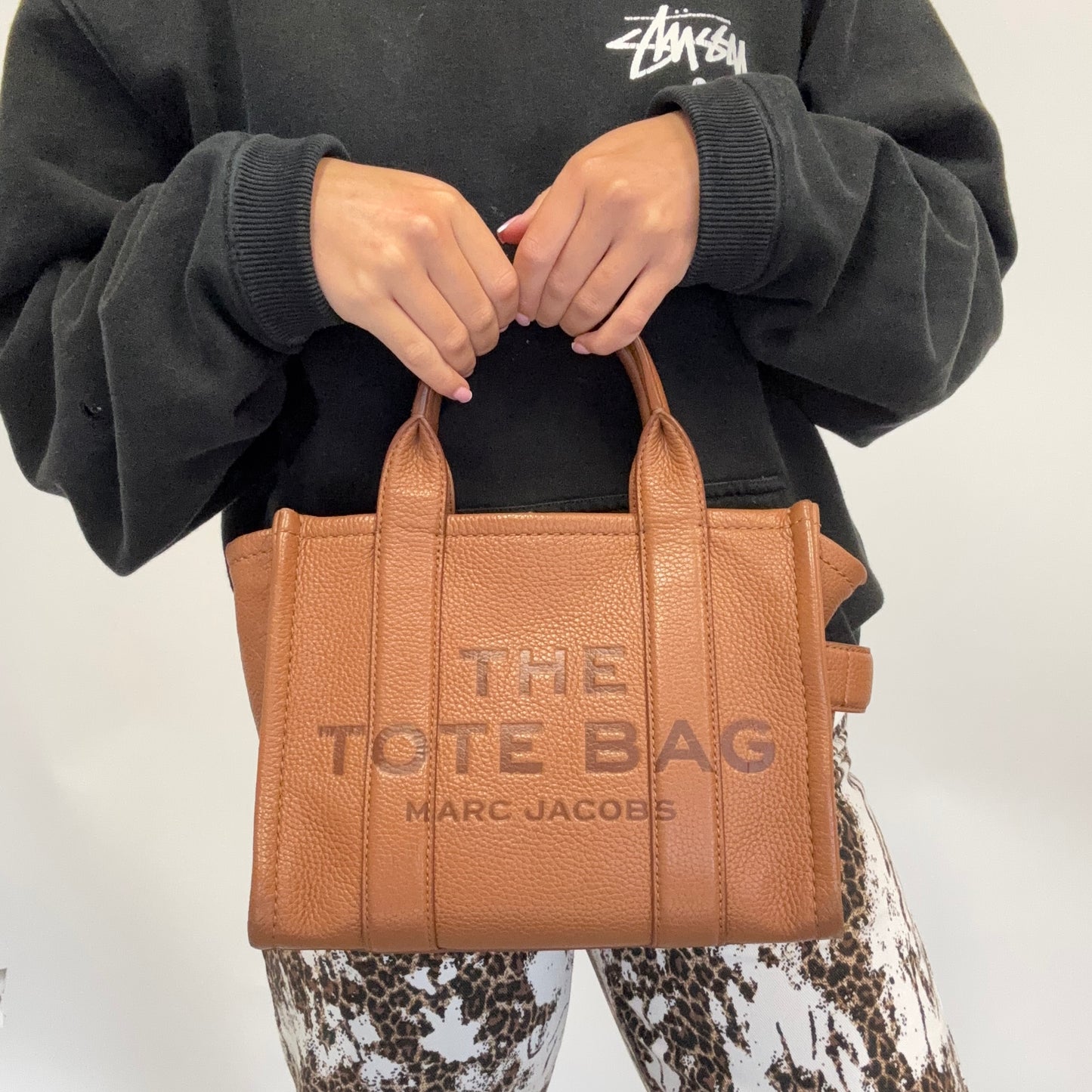 Marc Jacobs The Tote Bag Small Brown With Strap