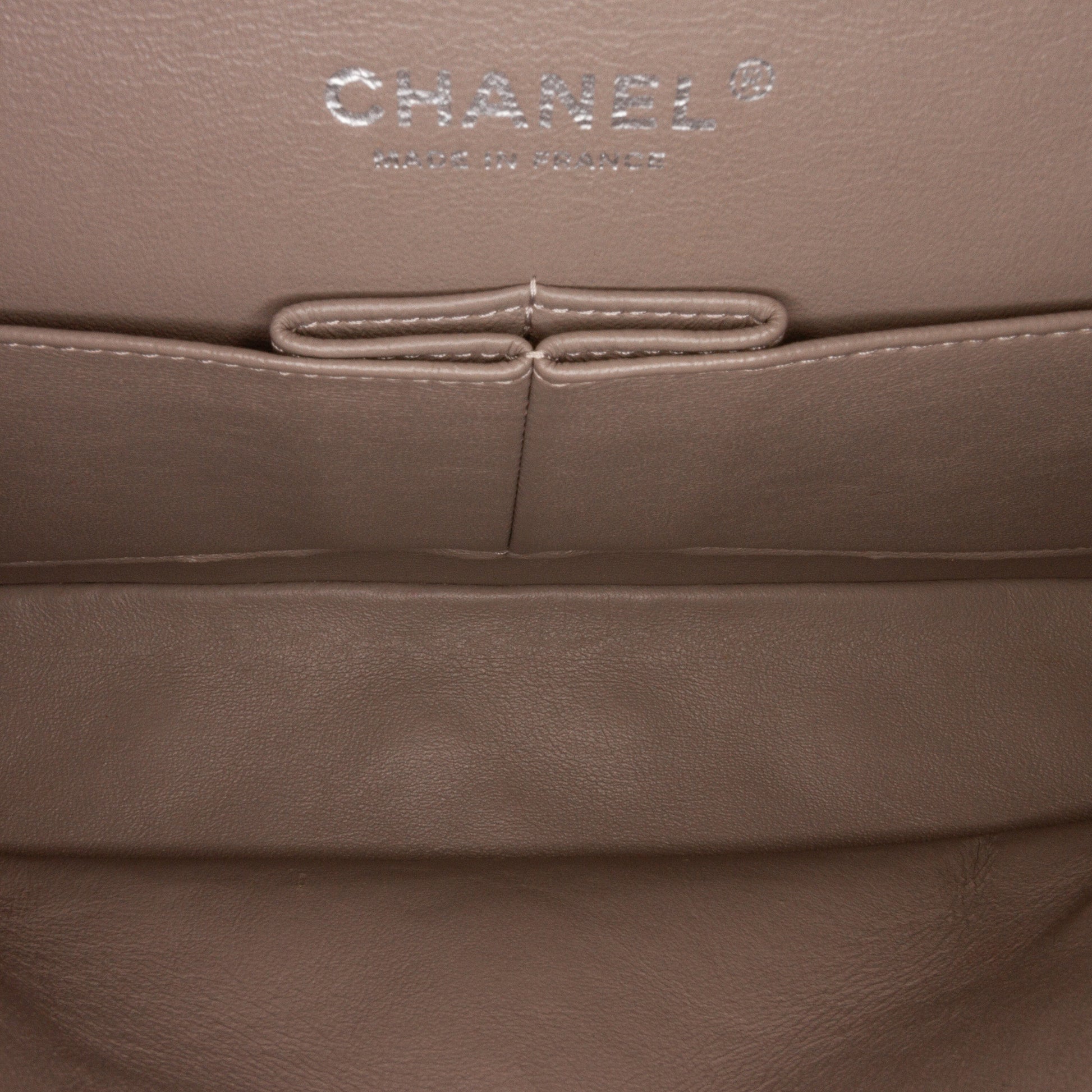 Medium Classic Patent Double Flap Image# 6