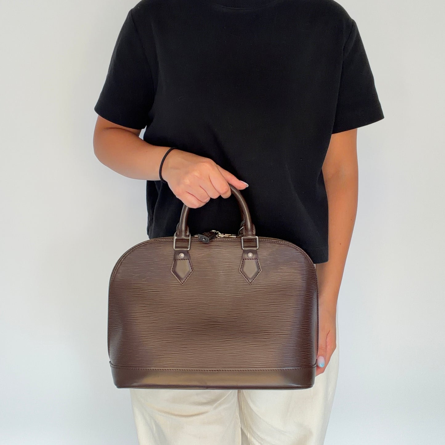 Louis Vuitton Vintage Moka Epi Leather Alma PM FL1002 (2002)