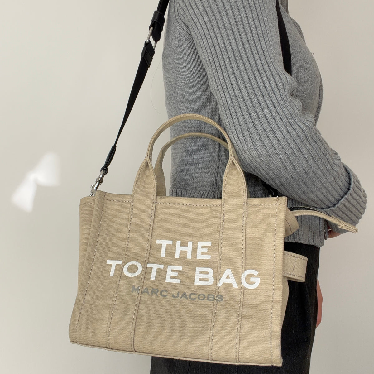 Marc Jacobs The Tote Bag Mini Beige