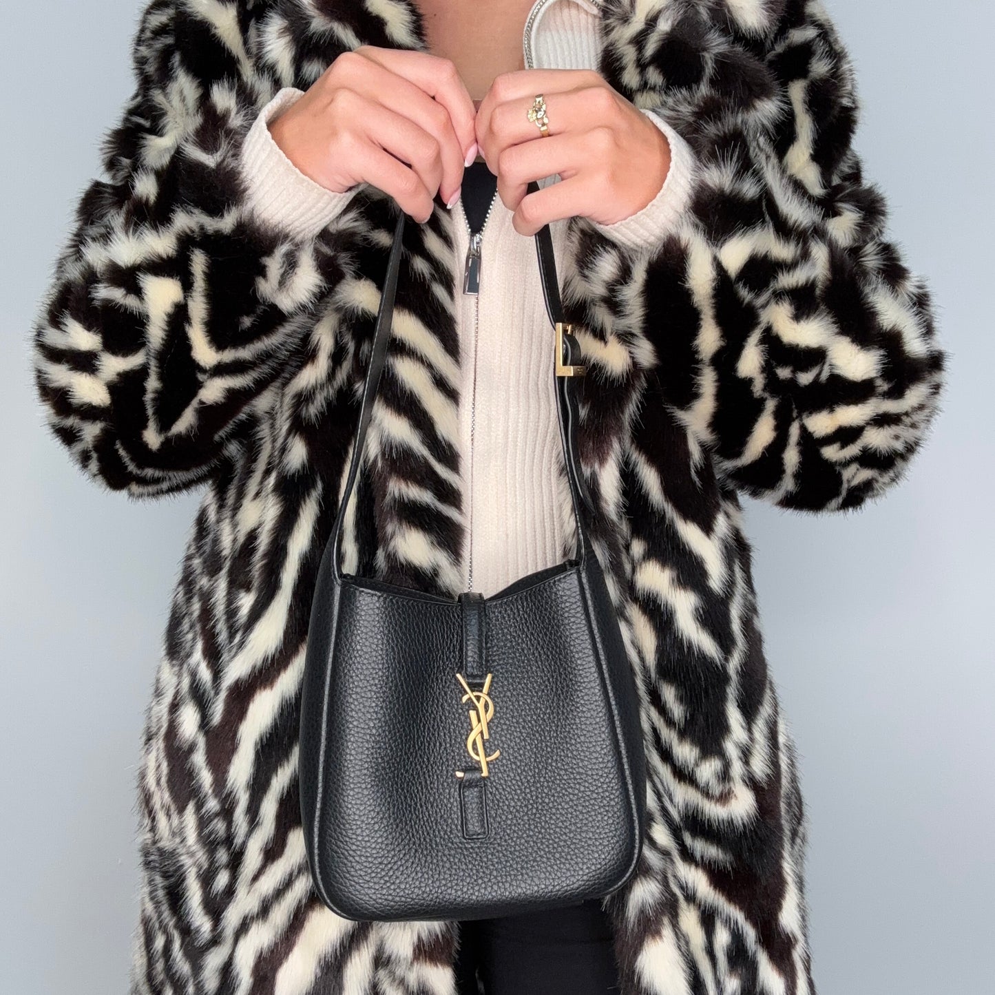 Saint Laurent Le 5 à 7 Supple Baby Black 2024