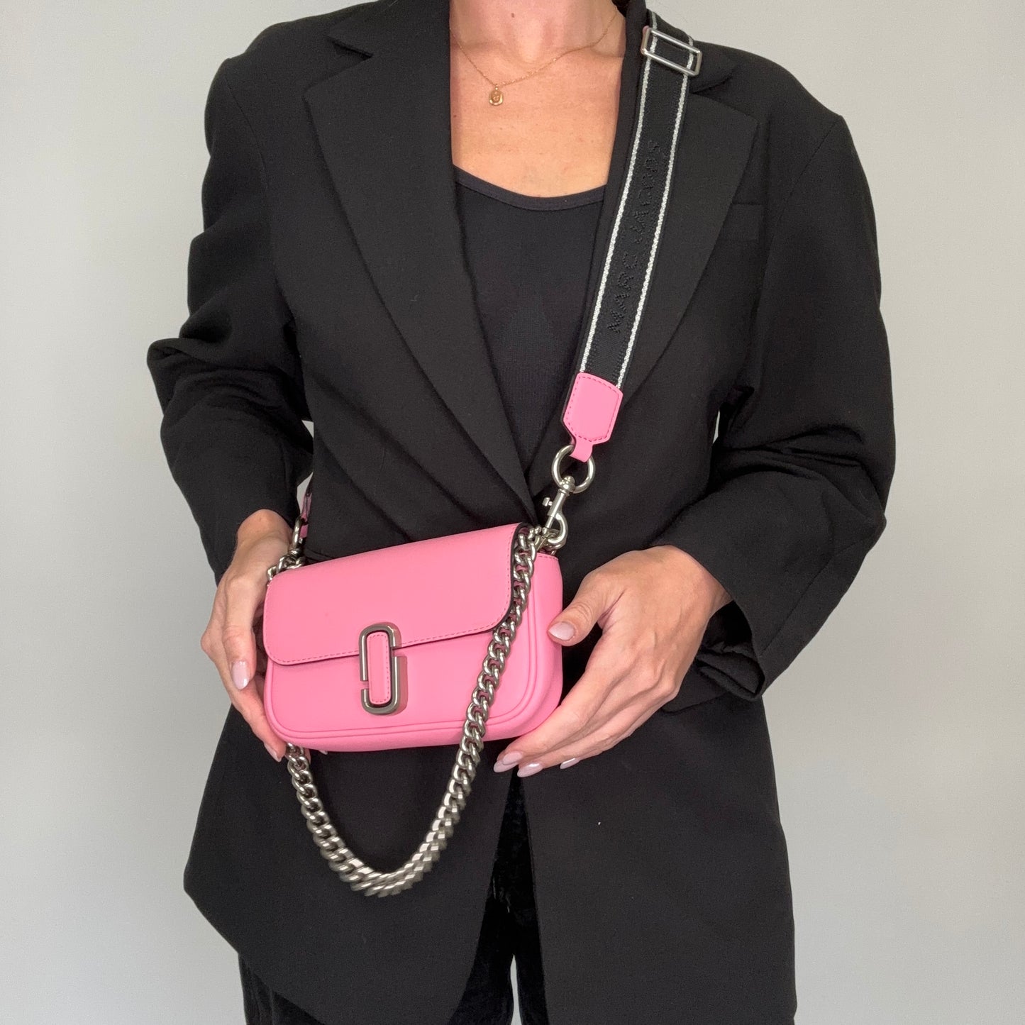Marc Jacobs The J Mark Mini Shoulder Bag Pink
