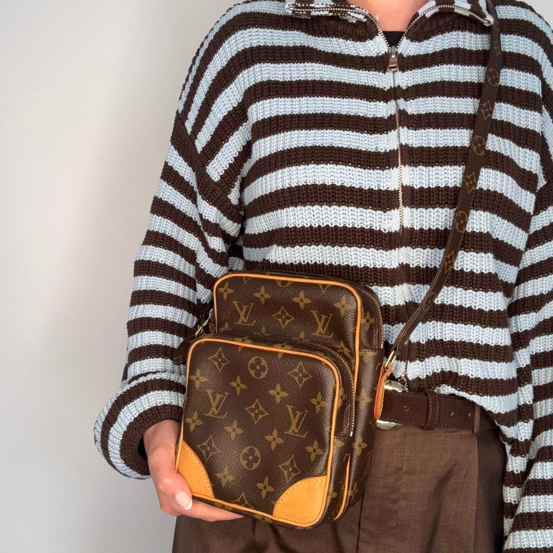 Louis Vuitton Amazone Crossbody Bag Vintage TH1004