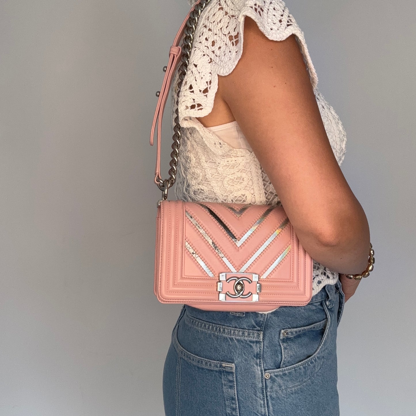 Chanel Boy Bag Pink Small Chevron Pink With Iridescent Mirror 2016/17