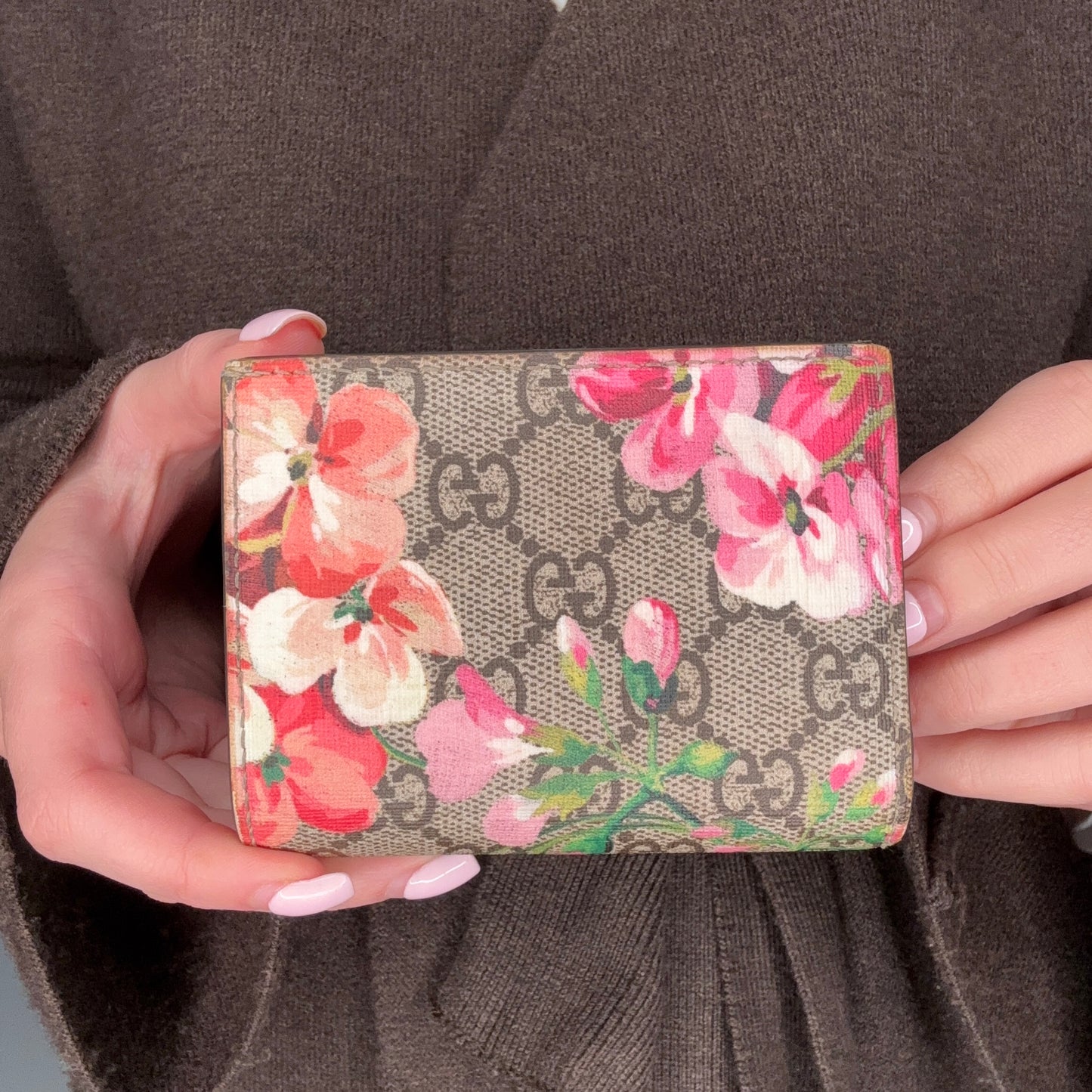 Gucci GG Supreme Blooms Card Case