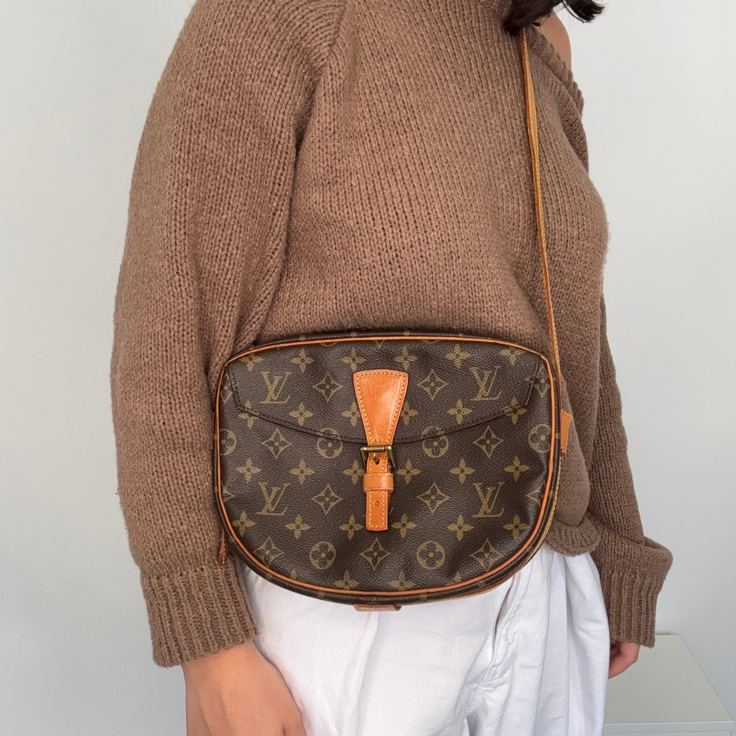 Louis Vuitton Jeune Fille Crossbody Monogram Vintage 864VI - 1986