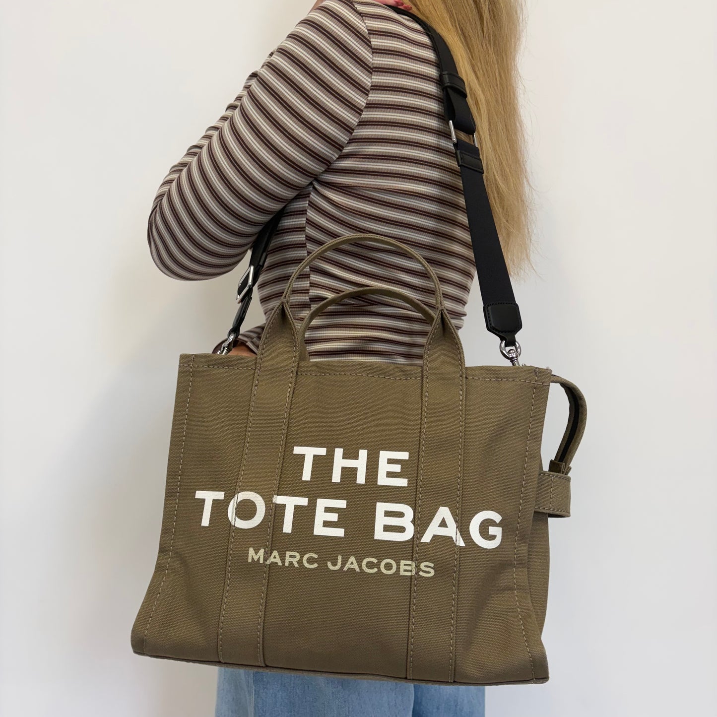 Marc Jacobs The Tote Bag Medium Khaki Canvas/Black Strap