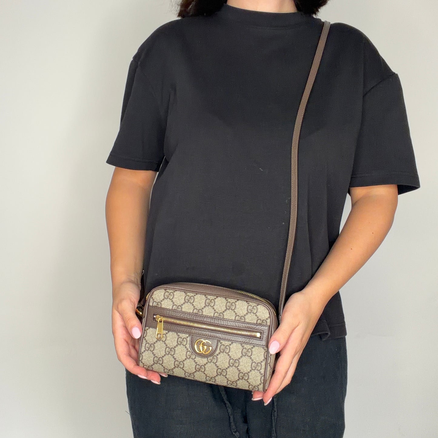 Gucci Ophidia Mini Camera Crossbody GG Supreme/Ebene Leather GHW