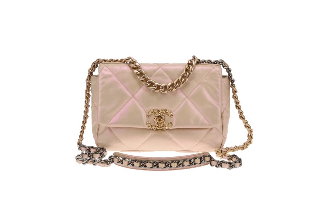 Chanel 19 Iridescent Leather Small (NFID)