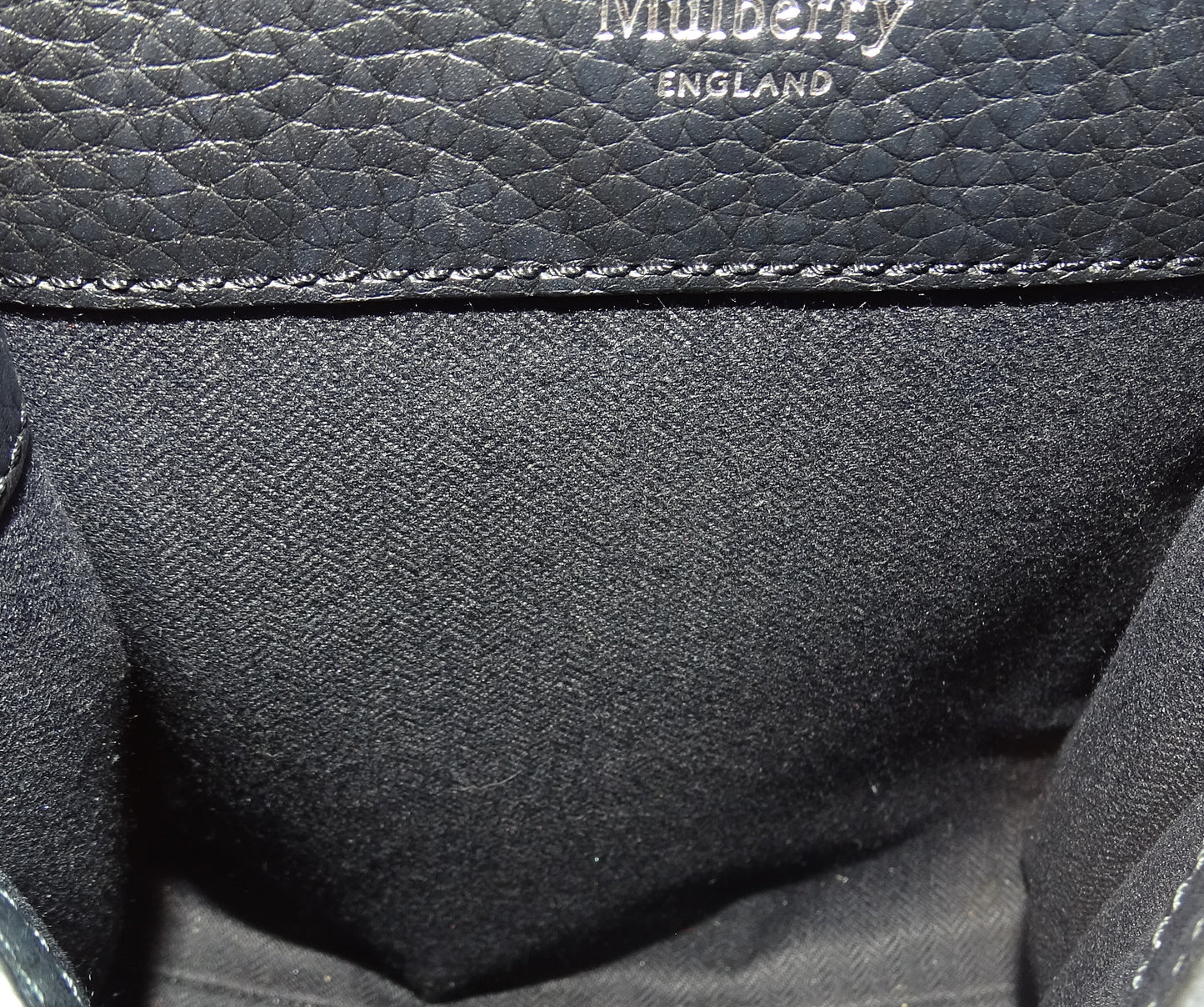 Mulberry Black Heavy Grain Leather Regular Antony with Logo Strap