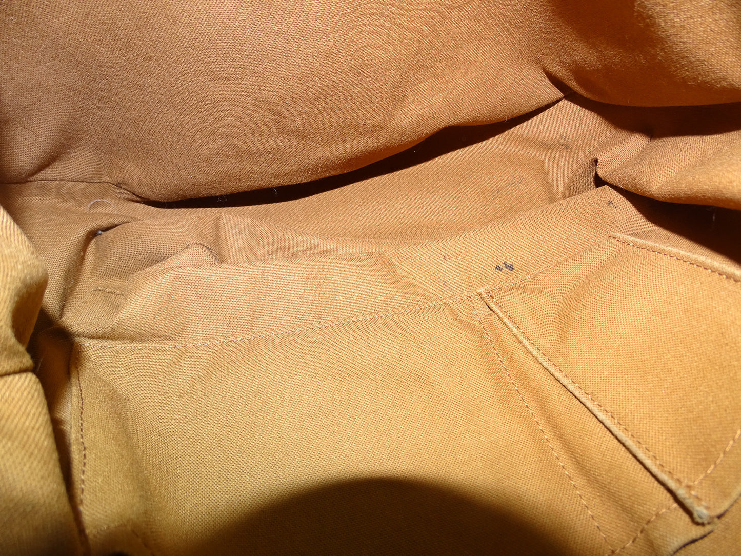 Louis Vuitton Tulum Monogram MB3098