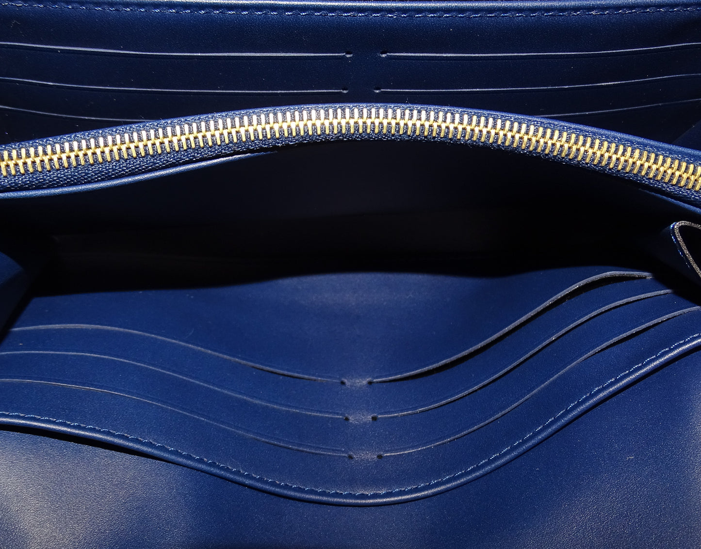 Louis Vuitton Chaine Wallet In Grand Bleu Vernis