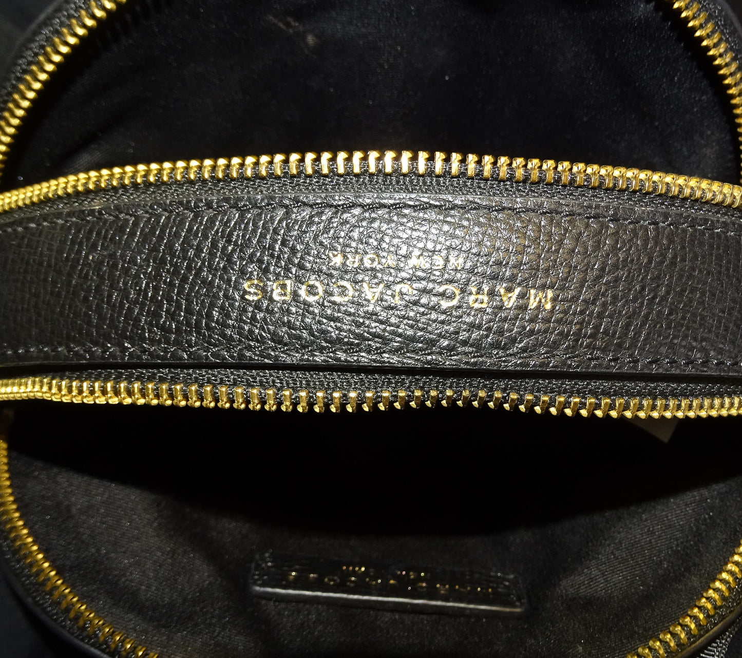 Marc Jacobs Shutter Crossbody Black