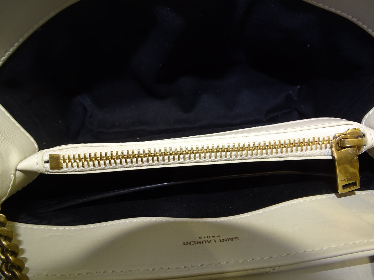 Saint Laurent Loulou Small Blanc Vintage GHW 2021