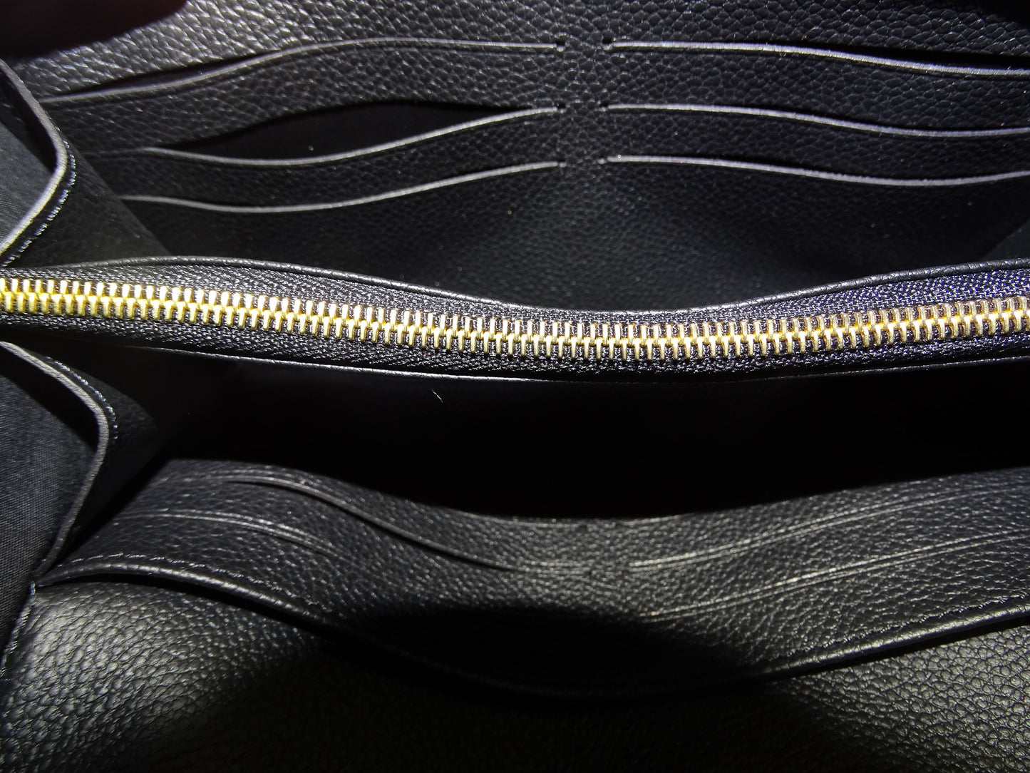 Louis Vuitton Sarah Wallet Black Empreinte Leather (NFID)