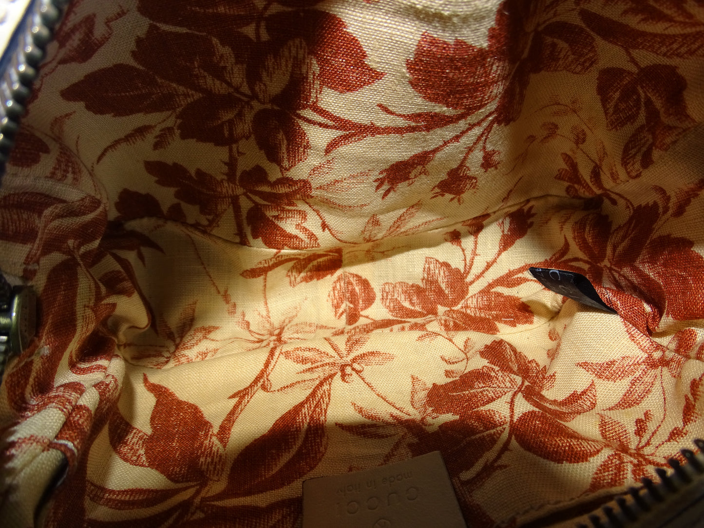 Gucci Marmont Mini Camera Bag Ivory GHW