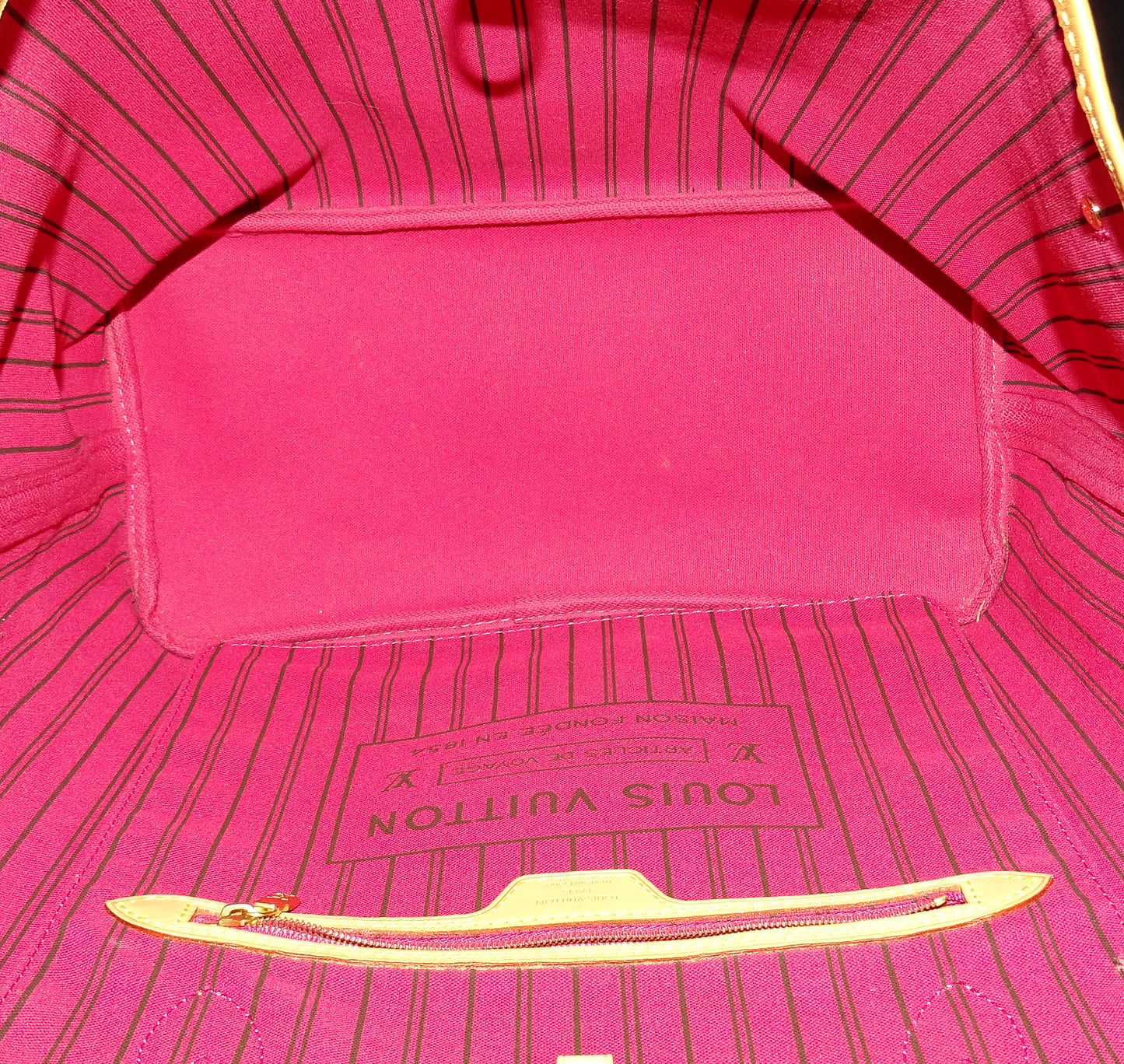 Louis Vuitton Neverfull MM Monogram With Pochette AR4149