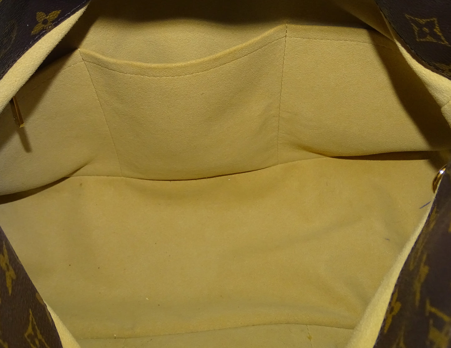 Louis Vuitton Artsy Monogram CA1103 (2013)