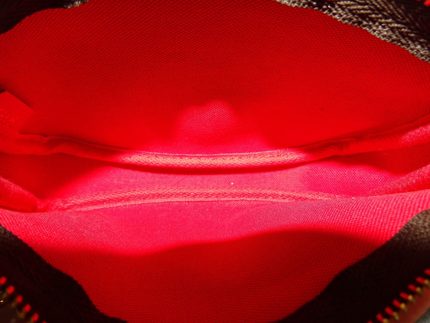 Louis Vuitton Mini Pochette Accessoires 'Vivienne in London' 2021