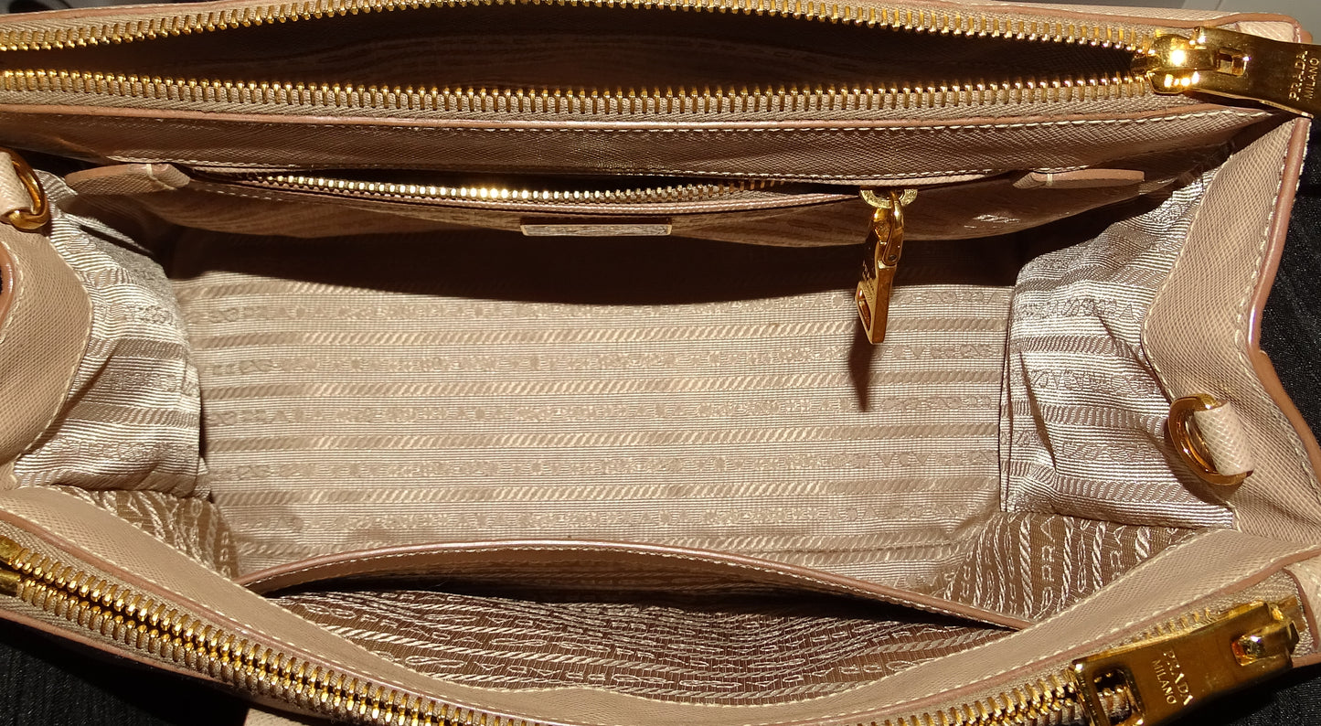 Prada Double Zip Cammeo Lux Tote In Saffiano Leather With Strap