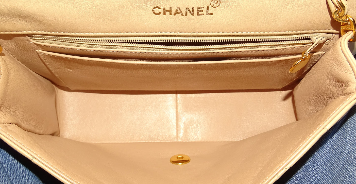 Chanel Diana Medium Beige Lambskin GHW 91/94