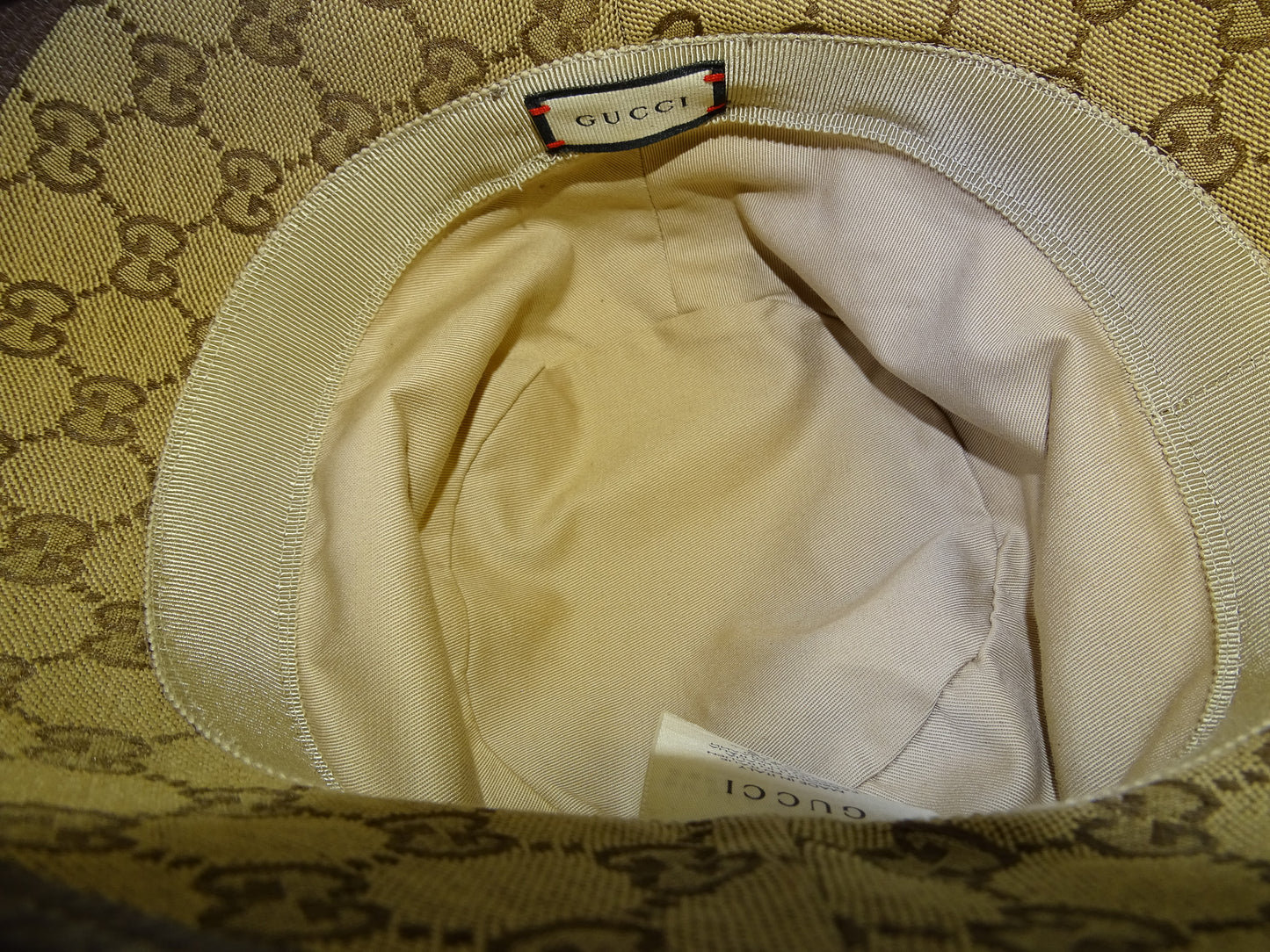 Gucci Bucket Hat GG Canvas (size M)