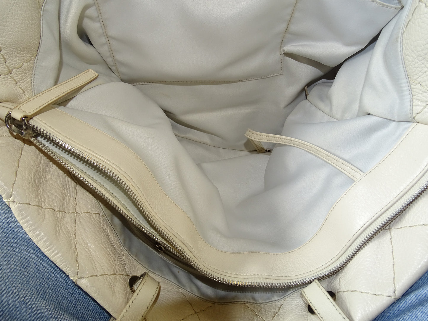Chanel On The Road Tote Bag Ivory SHW 2011