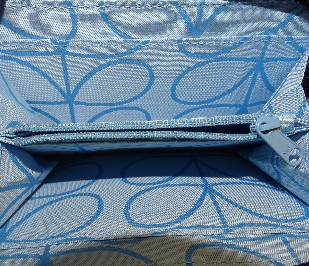 Orla Kiely Frankie Wallet Beluga Print Mango