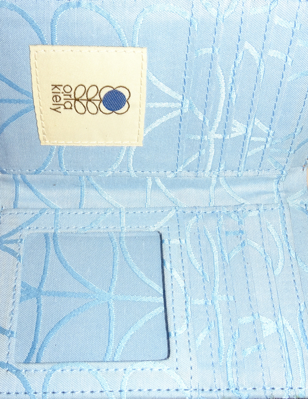 Orla Kiely Frankie Wallet Beluga Print Mango
