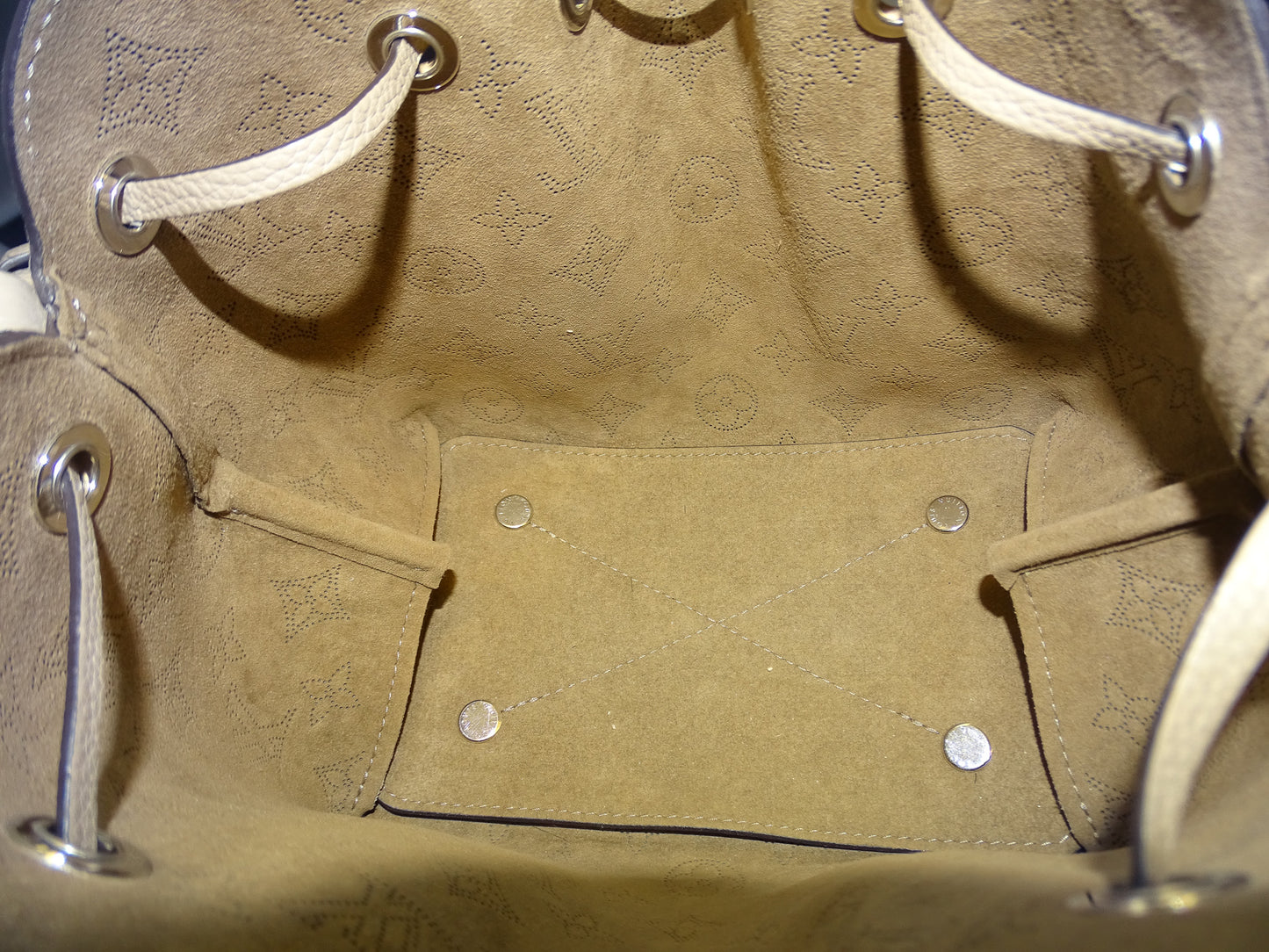 Louis Vuitton Galet Mahina Bella Bucket Bag (NFID)