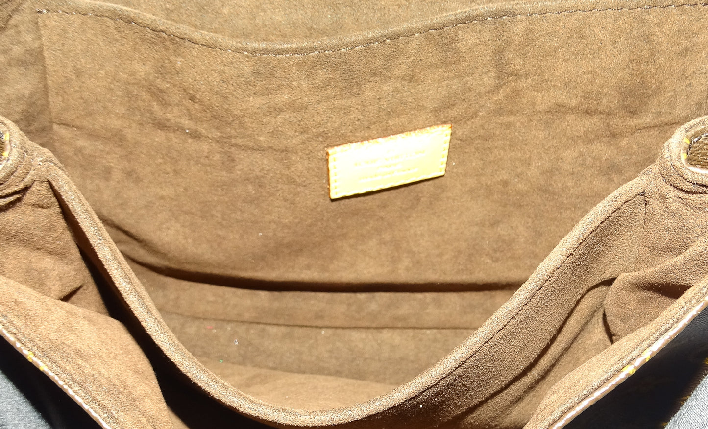 Louis Vuitton Monogram Classic Pochette Metis DU2126 - 2016