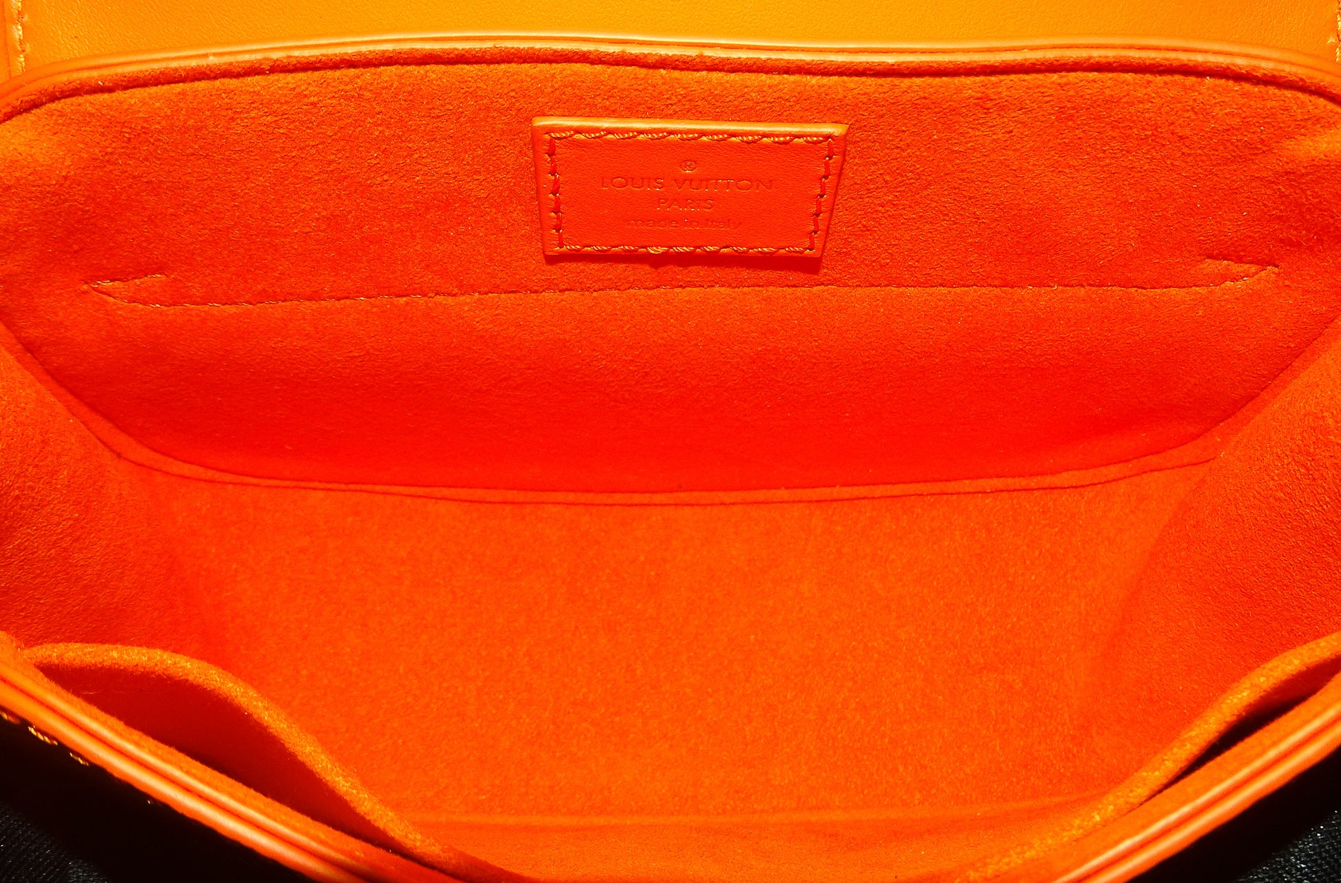 LOUIS VUITTON Hide And Seek Orange Minnesota Epi