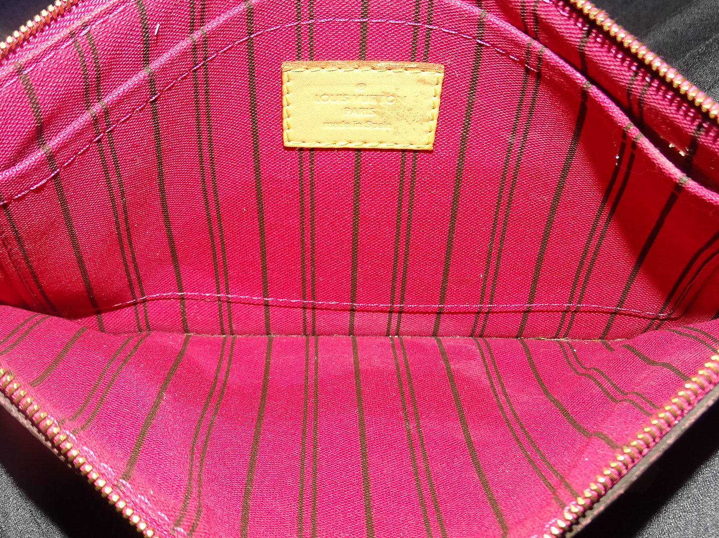 Louis Vuitton Monogram Neverfull Pochette (CA2138 - 2018)