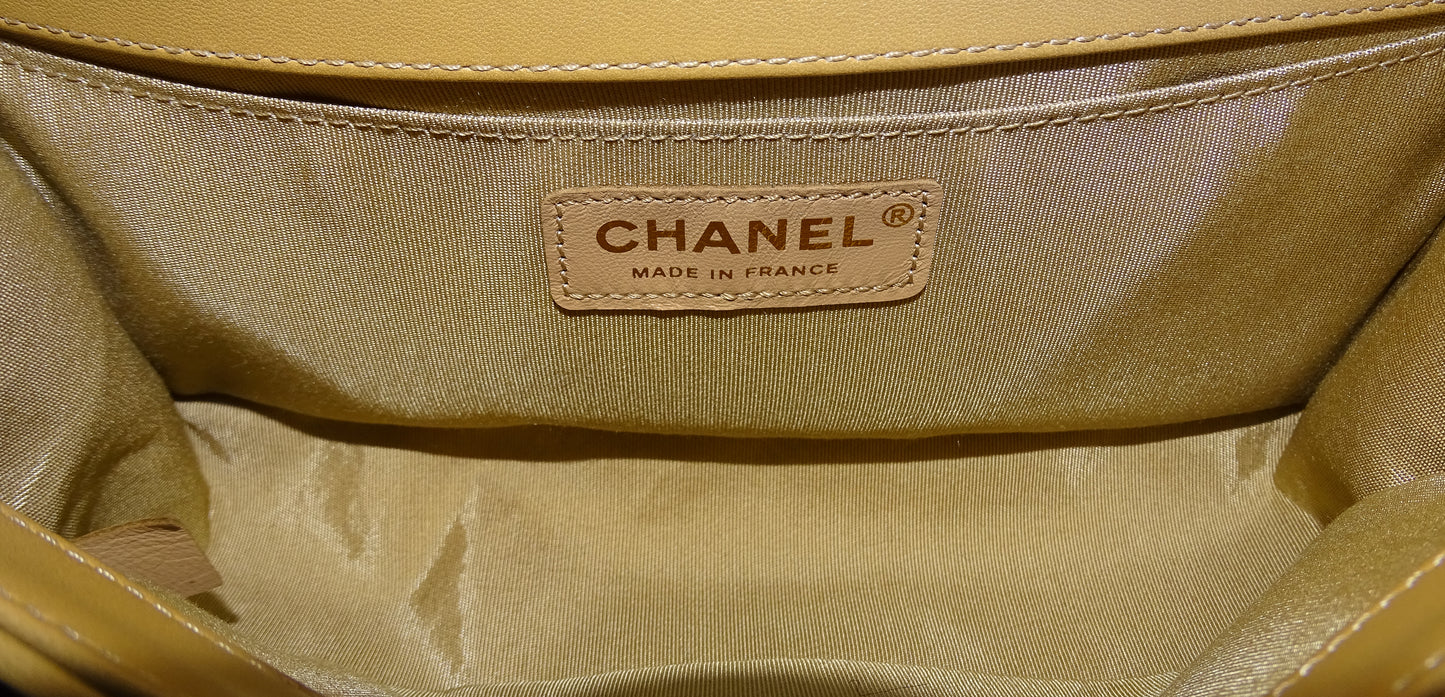 Chanel Boy Bag Tweed & Leather New Medium