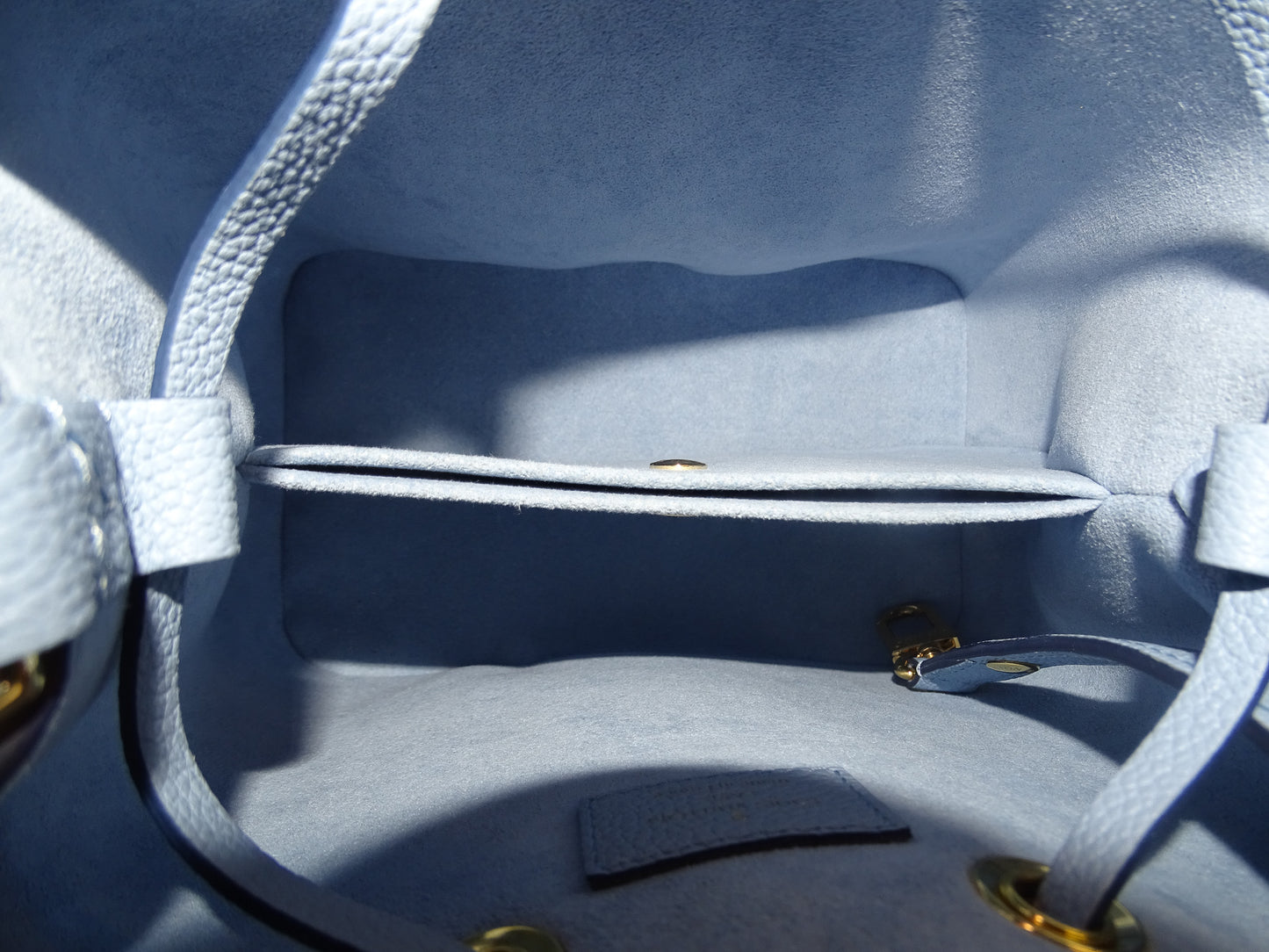 Louis Vuitton Neo Noe BB Blue By The Pool (NFID)