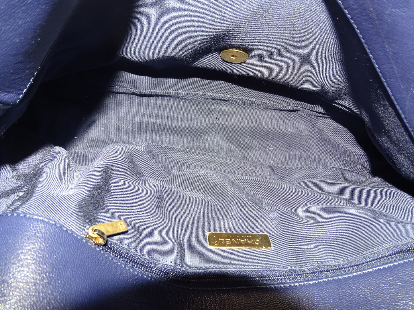 Chanel 19 Maxi Flap Navy 2020