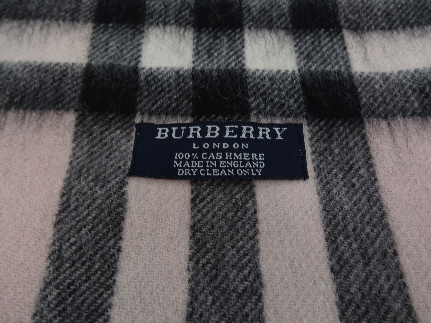 Burberry Cashmere Scarf Vintage Pink Check
