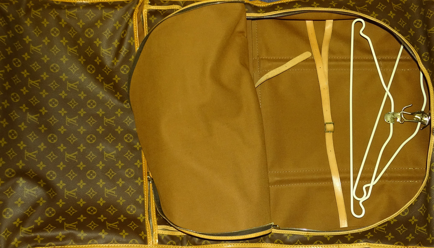 Louis Vuitton Vintage Garment Bag 8909 VX