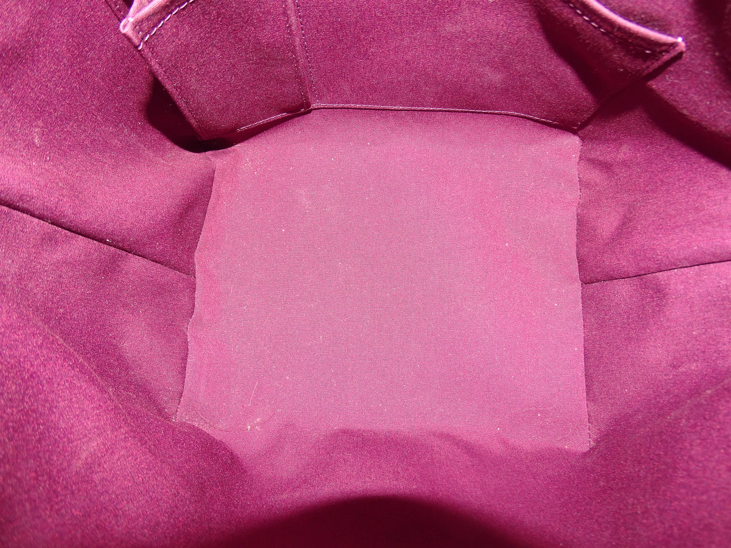 Louis Vuitton Bellevue PM Vernis Violet