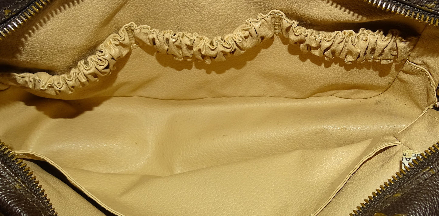 Louis Vuitton Trousse Toilette 28 Monogram