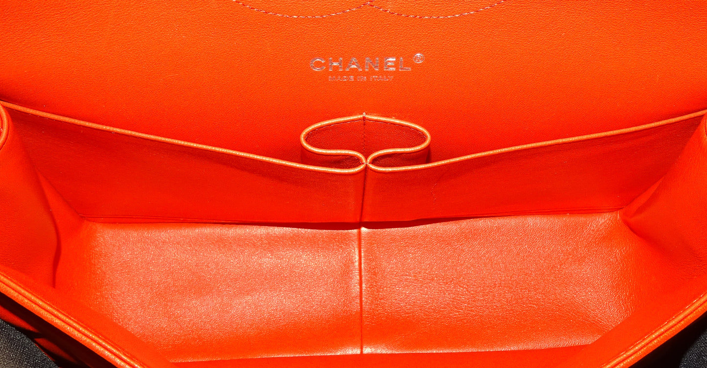 Chanel Red Jumbo Lambskin Classic Double Flap 2016/17