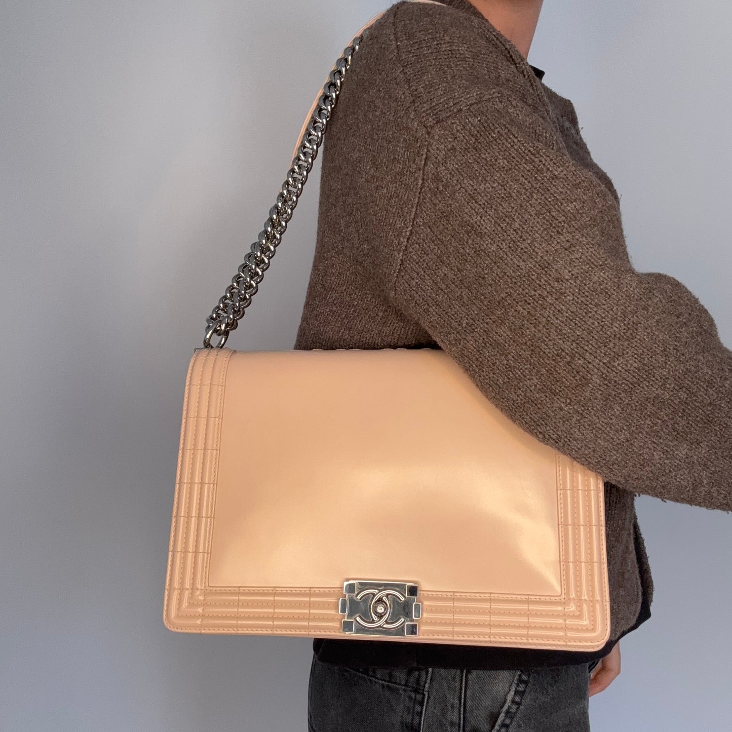Sac Chanel Boy Grand Cuir Lisse Beige SHW 2012