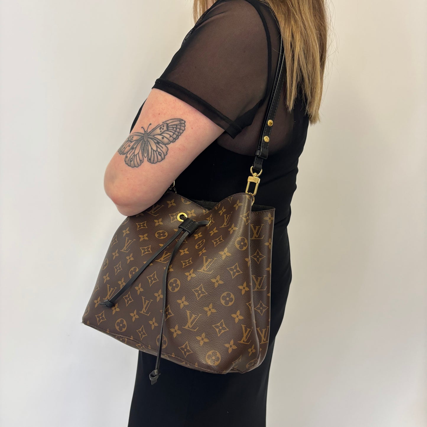 Louis Vuitton NeoNoe Monogram and Black Leather (NFID)