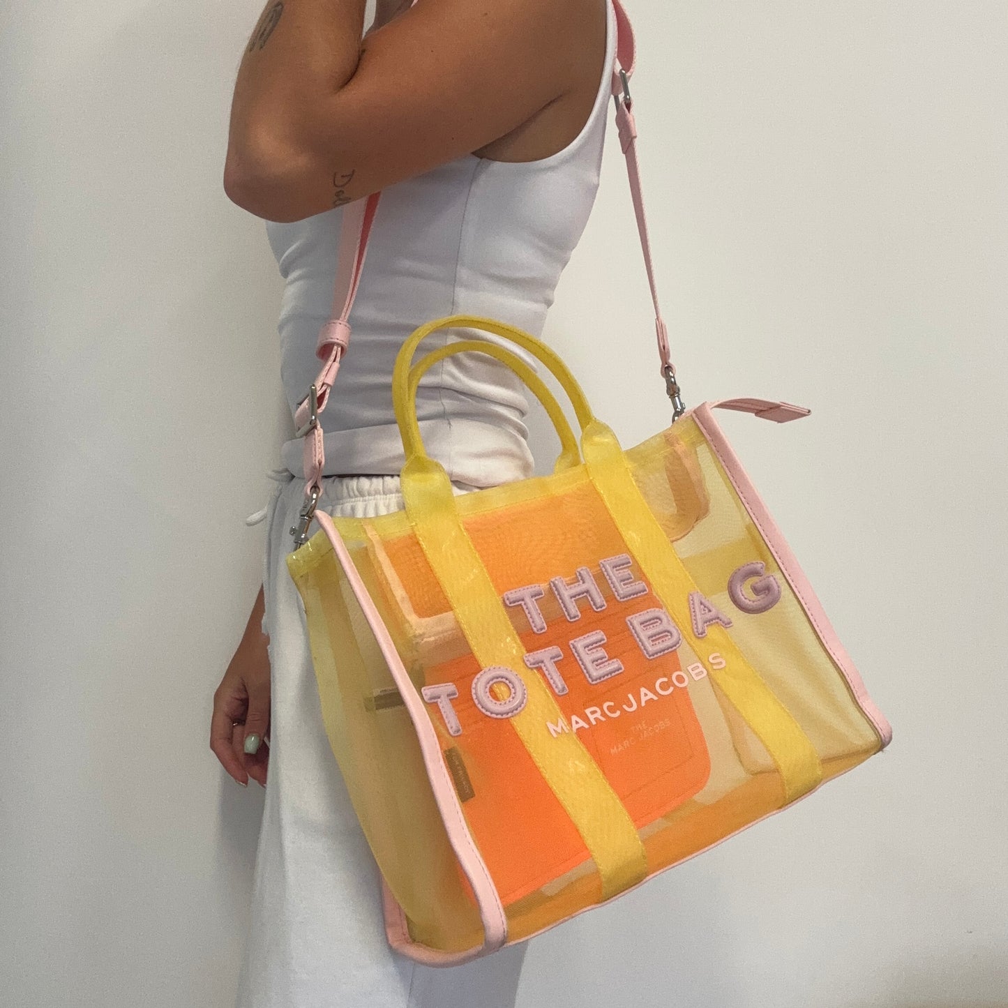 Marc Jacobs The Tote Bag Medium Pastel Mesh