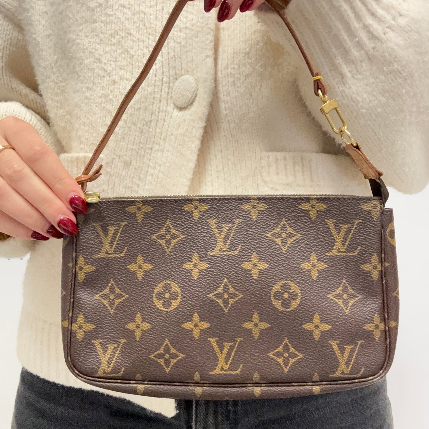 Louis Vuitton Pochette Accessoires AR1918 - 1998
