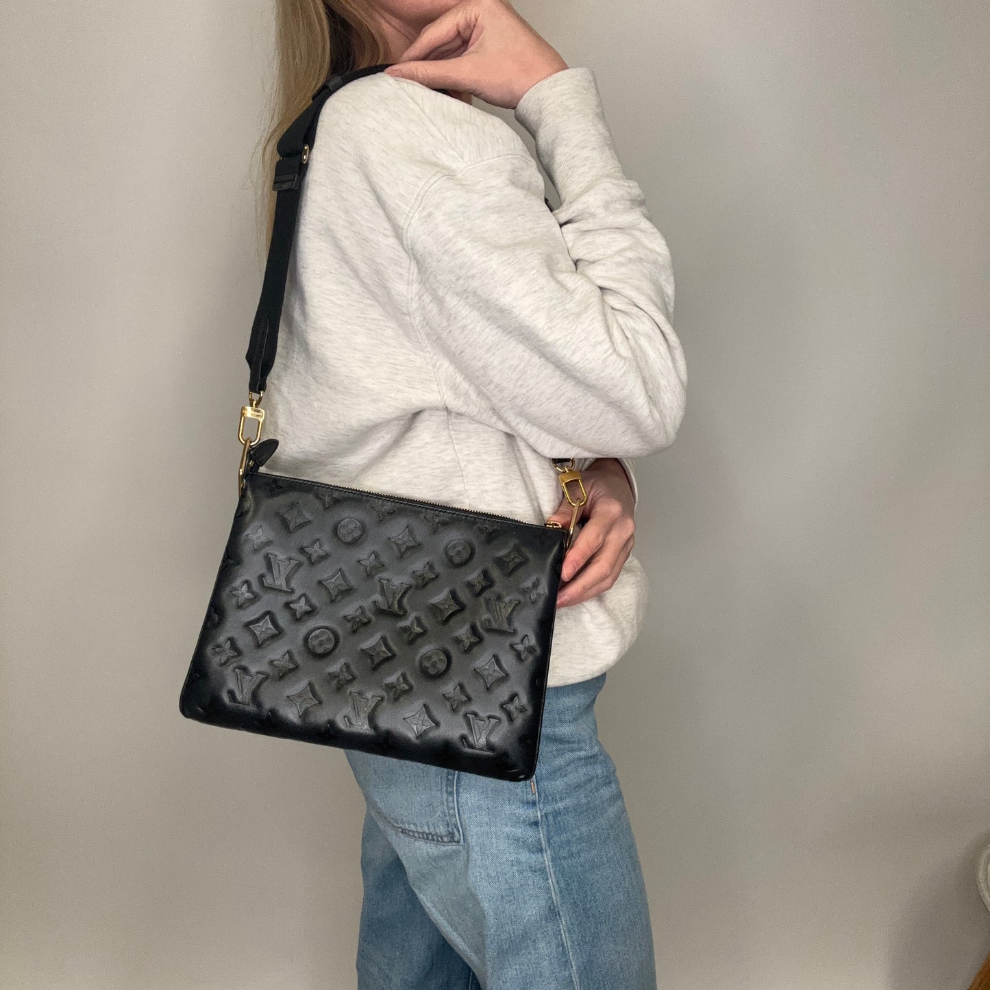 Louis Vuitton Coussin Noir PM (NFID)