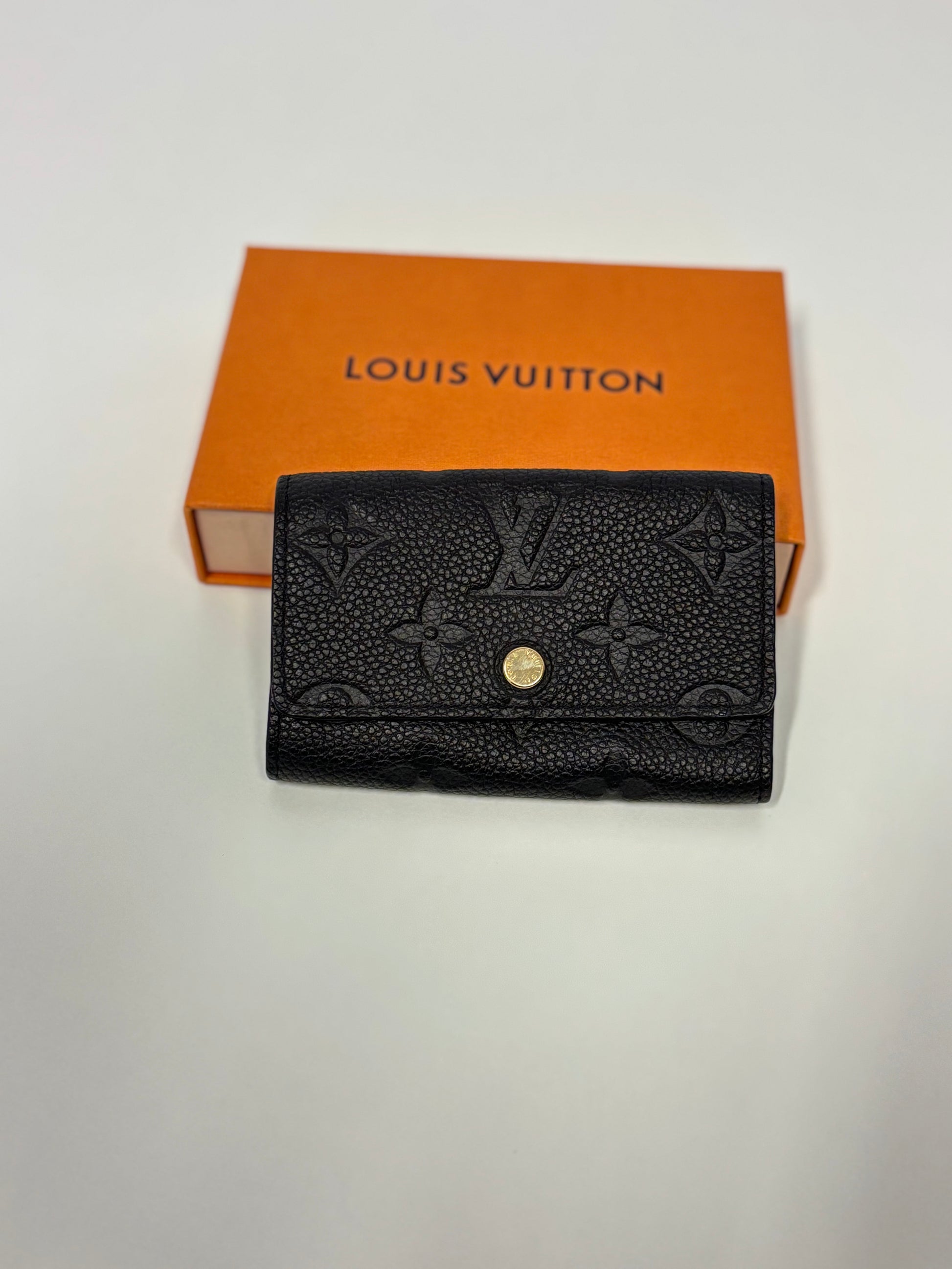 Louis Vuitton Black Empreinte Key Holder (NFID) – Designer
