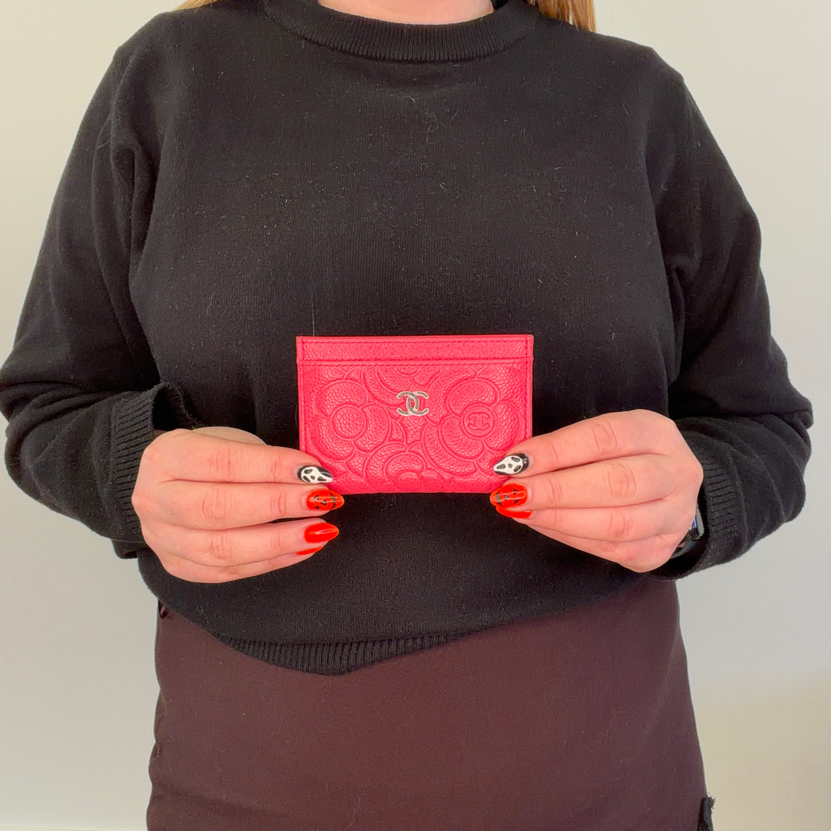 Chanel Card Holder Camelia Embossed Pink Leather 2020